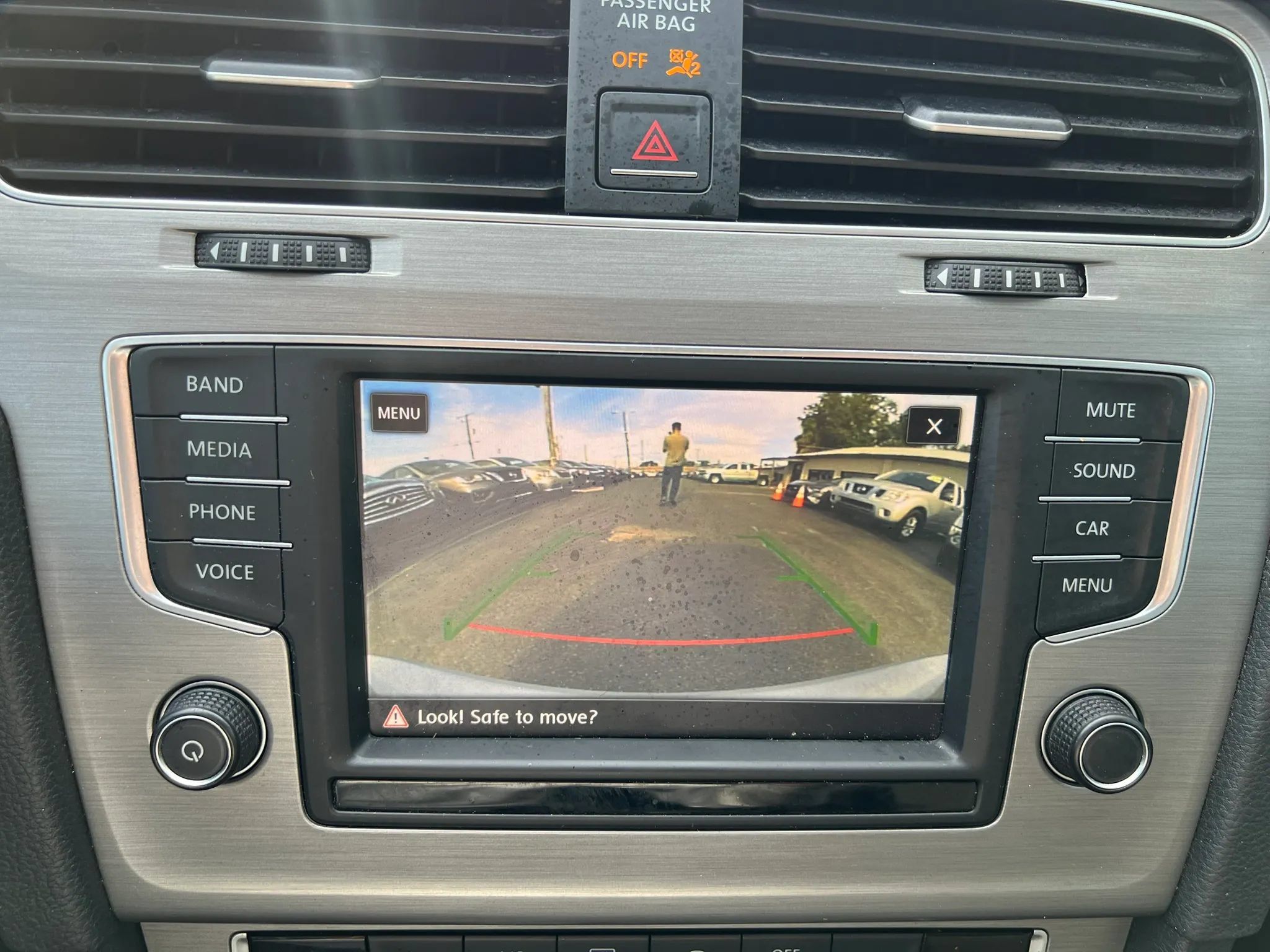 Used 2017 Volkswagen Golf S FWD image 16