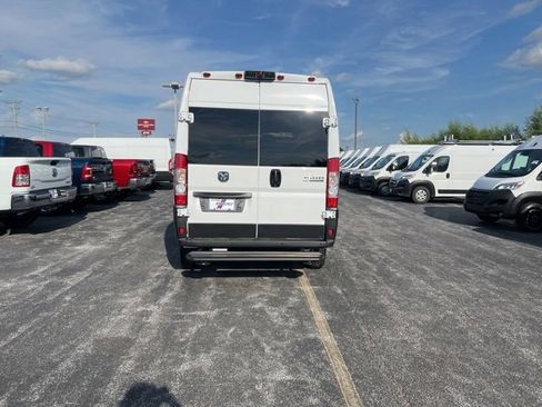Used 2025 RAM ProMaster 1500 w/ Crew Van Package image 4