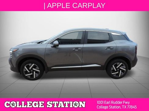 Certified 2025 Nissan Kicks SV FWD image 7