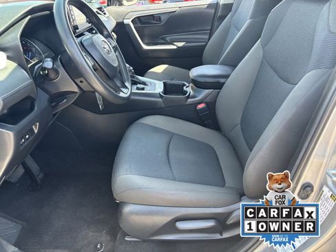Used 2022 Toyota RAV4 LE AWD/4WD image 20