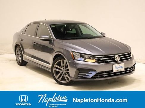 Used 2017 Volkswagen Passat 1.8T R-Line image 1