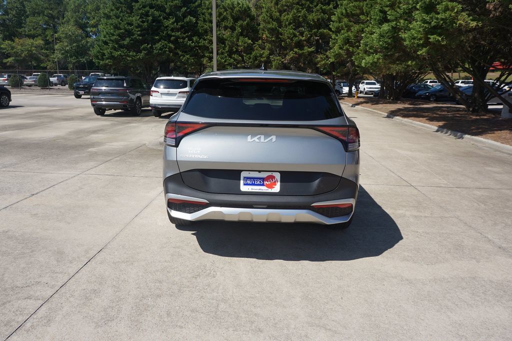 Used 2024 Kia Sportage EX FWD image 21