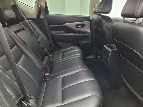 Used 2023 Nissan Murano SV AWD/4WD image 19