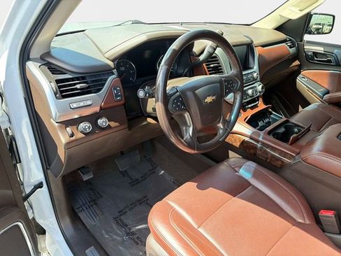 Used 2018 Chevrolet Suburban Premier image 21
