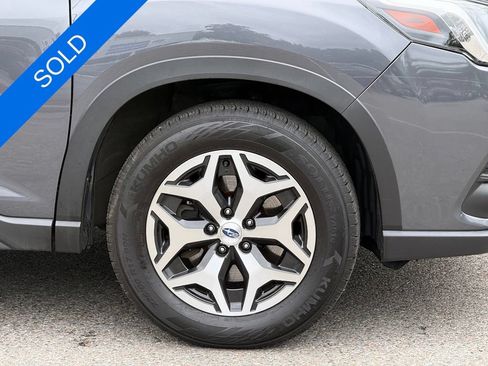Used 2023 Subaru Forester Premium AWD/4WD image 8