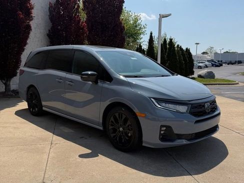 Certified 2025 Honda Odyssey Sport-L image 7