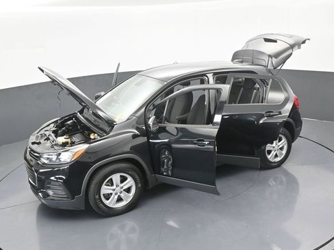 Used 2020 Chevrolet Trax LS image 52