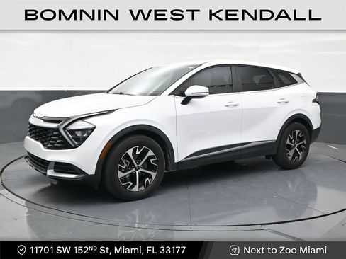Used 2023 Kia Sportage EX FWD image 1