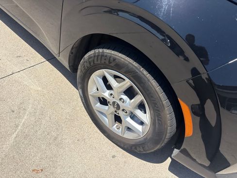 Certified 2022 Kia Soul LX w/ Technology Package FWD image 5