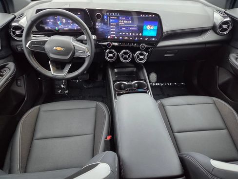 Certified 2024 Chevrolet Blazer EV LT AWD/4WD image 9