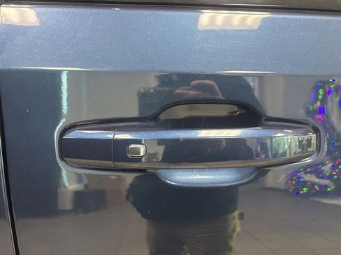 Used 2020 GMC Sierra 1500 AT4 w/ AT4 Premium Package image 9