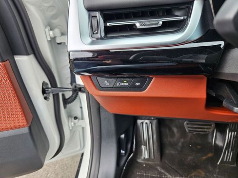 New 2026 BMW X1 xDrive28i w/ Technology Package image 17
