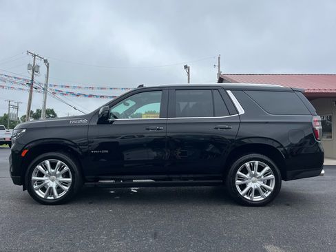 Used 2021 Chevrolet Tahoe High Country image 2