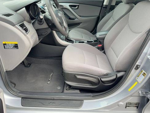 Used 2015 Hyundai Elantra SE w/ Option Group 02 image 3