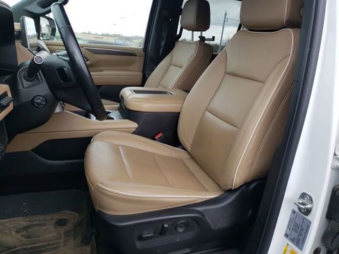 Used 2024 Chevrolet Tahoe Premier image 9