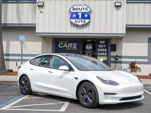 Used 2022 Tesla Model 3 Long Range AWD/4WD image 4