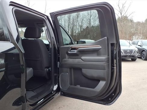 Used 2023 GMC Sierra 1500 SLE image 15