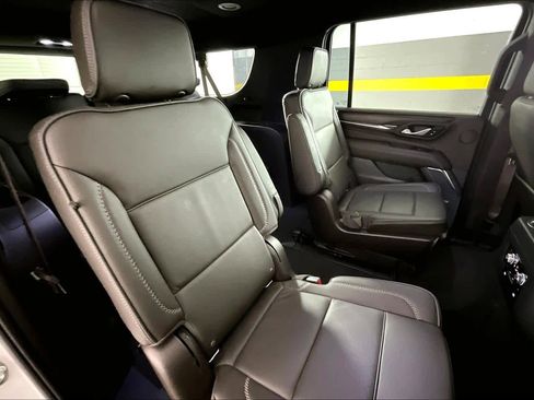 Certified 2022 GMC Yukon XL Denali AWD/4WD image 20