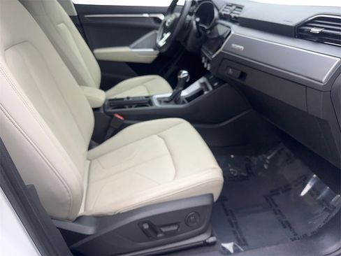 Used 2022 Audi Q3 2.0T Premium w/ Convenience Package image 45