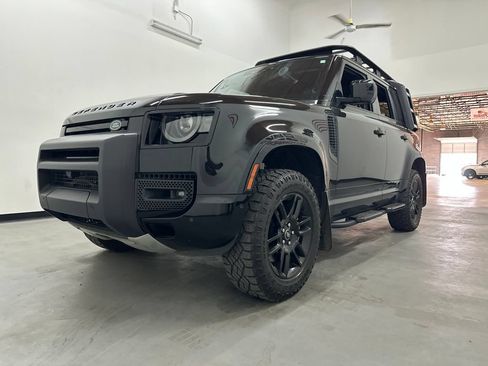 Used 2022 Land Rover Defender 110 X-Dynamic SE AWD/4WD image 23