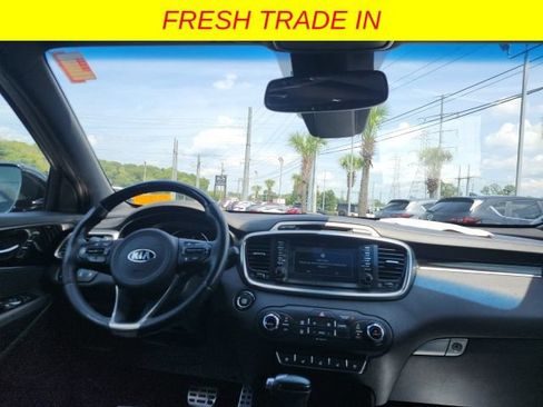 Used 2018 Kia Sorento SX FWD image 2