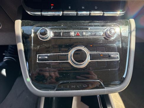 Used 2022 Lincoln Corsair FWD w/ Equipment Group 101A image 12