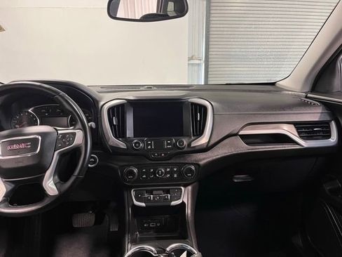 Used 2024 GMC Terrain SLT FWD image 20