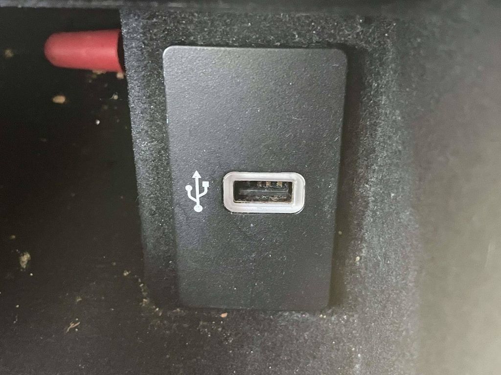 Used 2016 Lincoln MKX Reserve w/ Technology Package AWD/4WD image 23