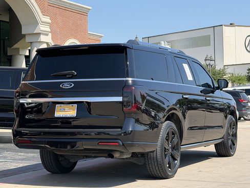 Certified 2024 Ford Expedition Max Platinum AWD/4WD image 4