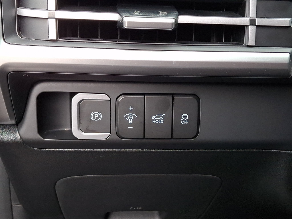 Used 2026 Hyundai Santa Fe SEL AWD/4WD image 27