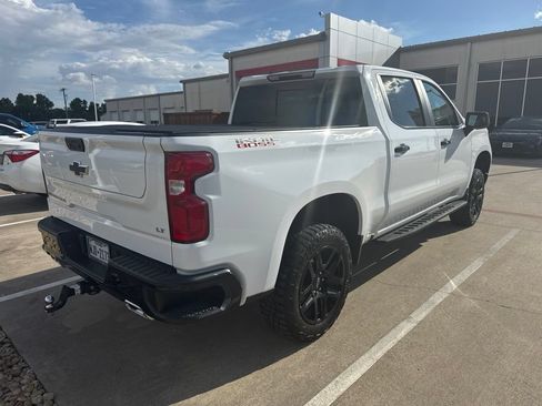 Used 2025 Chevrolet Silverado 1500 LT Trail Boss w/ LT Trail Boss Premium Package AWD/4WD image 2