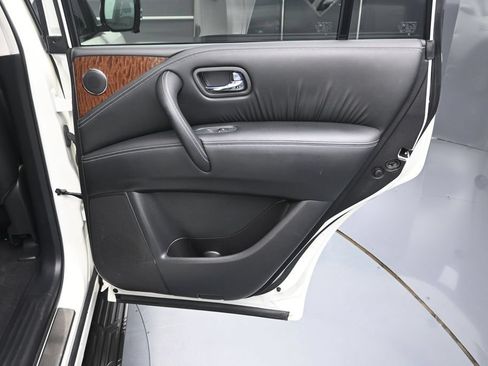 Used 2019 Nissan Armada SL w/ Premium Package AWD/4WD image 11