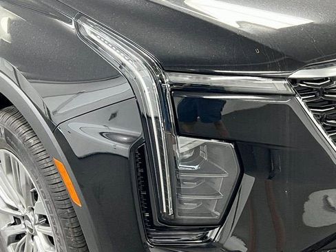 New 2025 Cadillac XT4 Premium Luxury w/ Cold Weather Package image 10