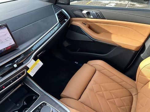 New 2026 BMW X5 xDrive40i w/ Premium Package image 18