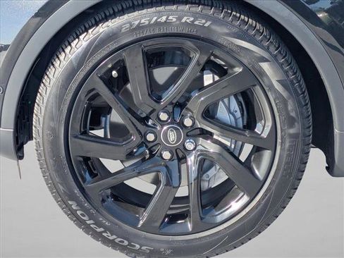 Used 2025 Land Rover Discovery S AWD/4WD image 26