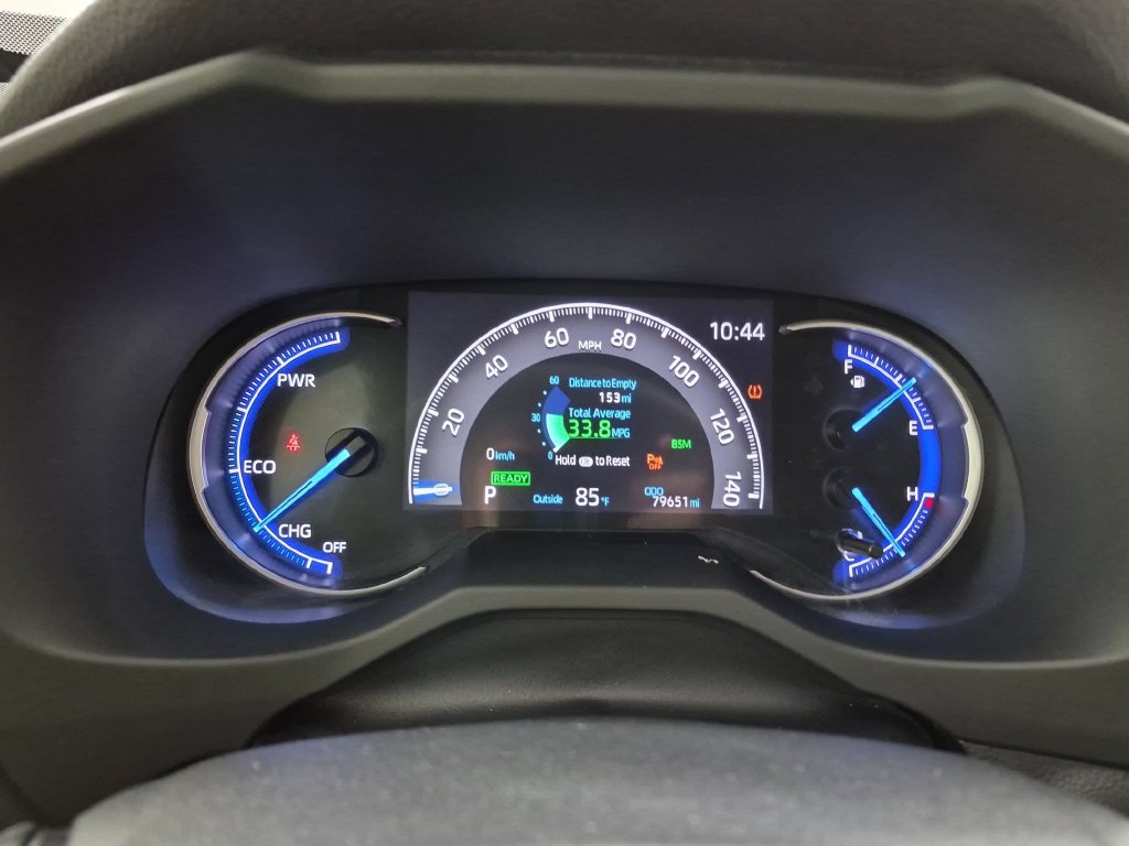 Used 2019 Toyota RAV4 XSE AWD/4WD image 16