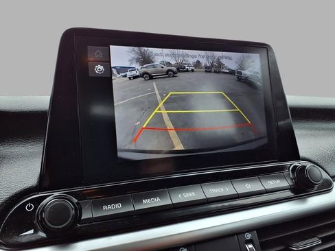 Used 2023 Kia Forte LXS image 6