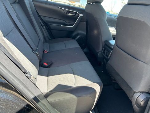 Used 2023 Toyota RAV4 XLE AWD/4WD image 29