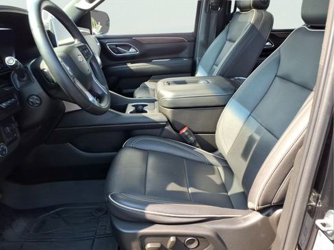 Certified 2024 Chevrolet Suburban Premier AWD/4WD image 11