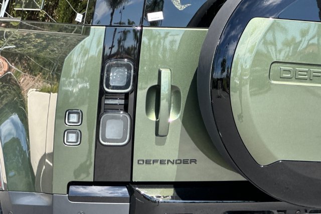 New 2026 Land Rover Defender 110 S AWD/4WD image 26