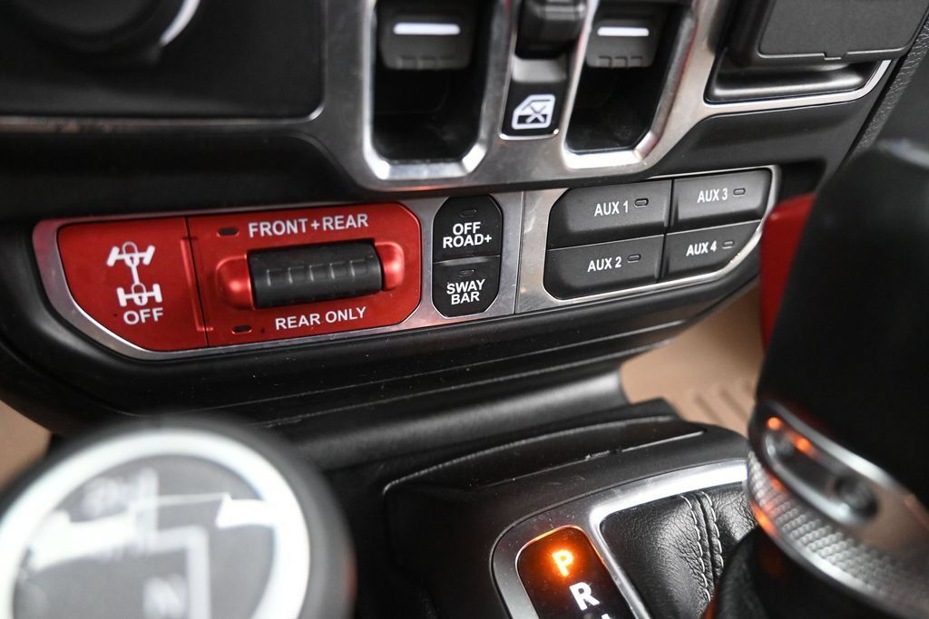 Used 2020 Jeep Gladiator Rubicon AWD/4WD image 30