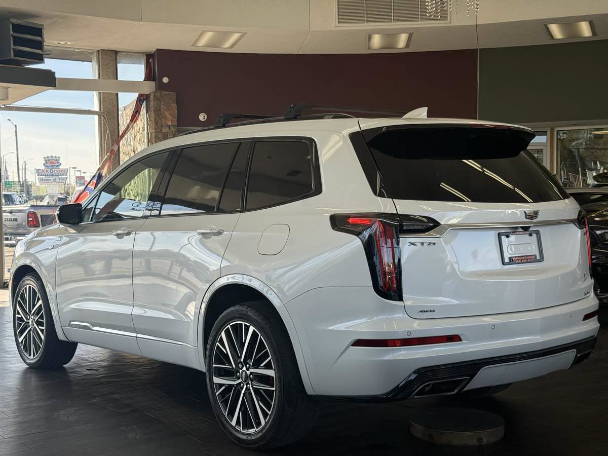 Used 2023 Cadillac XT6 Sport AWD/4WD image 15