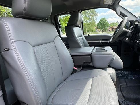 Used 2014 Ford F250 XL w/ Power Equipment Group AWD/4WD image 35
