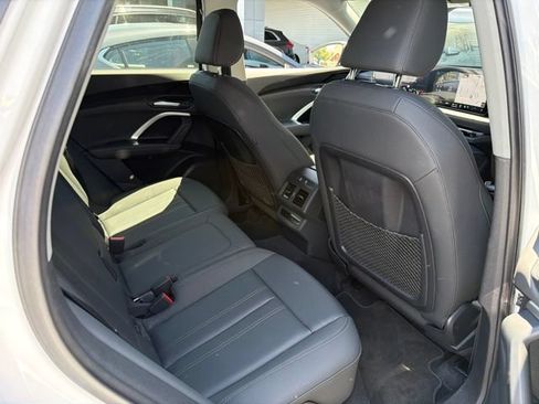 Used 2025 Audi Q5 Premium w/ Convenience Package AWD/4WD image 11