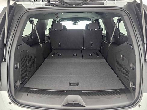 New 2026 Chevrolet Suburban LS w/ LPO, Dark Essentials Package AWD/4WD image 16