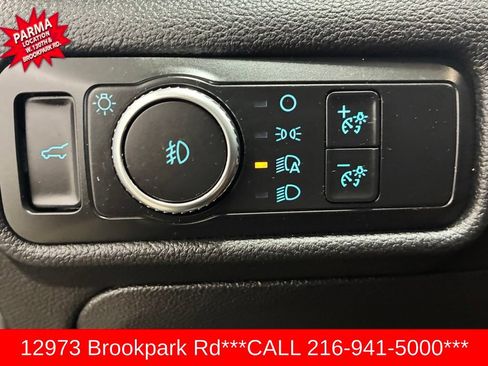 Used 2020 Ford Explorer XLT w/ Equipment Group 202A AWD/4WD image 10