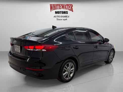 Used 2018 Hyundai Elantra SEL FWD image 4