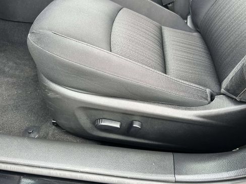 Used 2024 Nissan Altima 2.5 SV FWD image 17