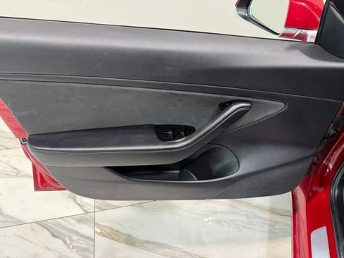 Used 2018 Tesla Model 3 Long Range image 9