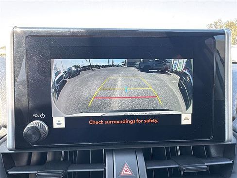 Used 2025 Toyota RAV4 XLE AWD/4WD image 21